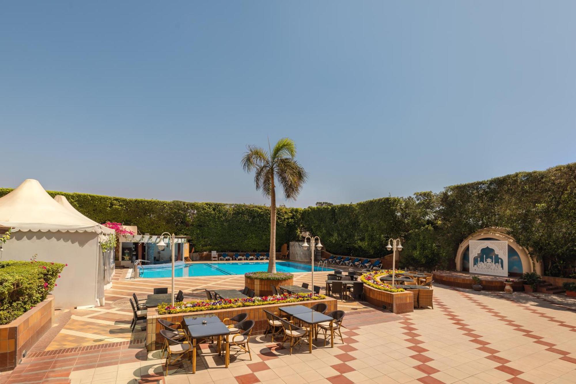 Sonesta Hotel Tower & Casino Cairo Exterior photo